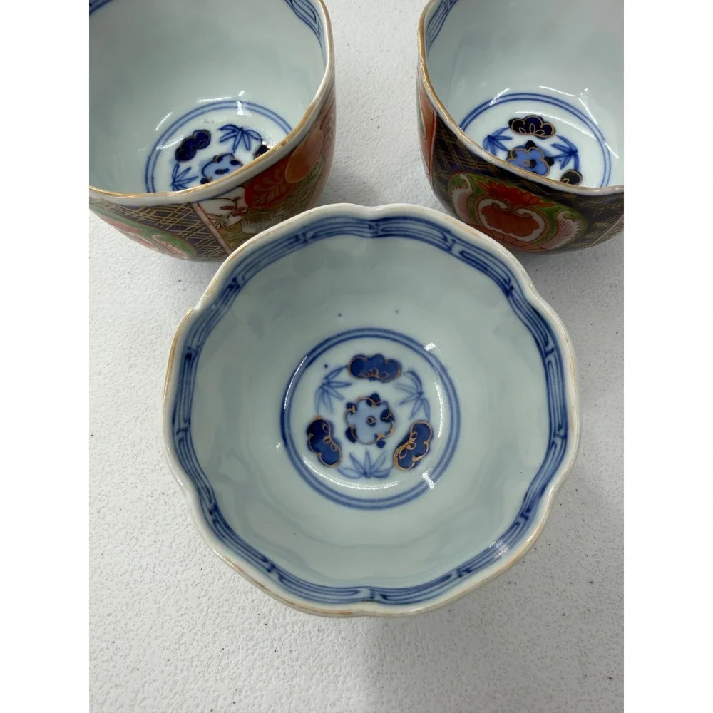 Vintage Japanese Imari Tea Cups Set of 3 Porcelain Crane Floral Scalloped Rim 3